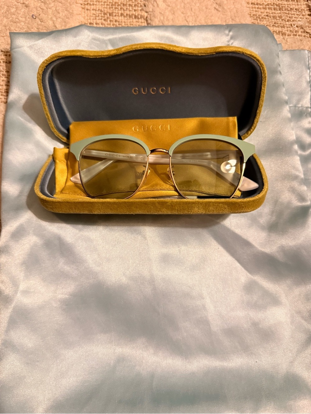 Gucci Clubmaster Women’s Sunglasses - Picture 5 of 9